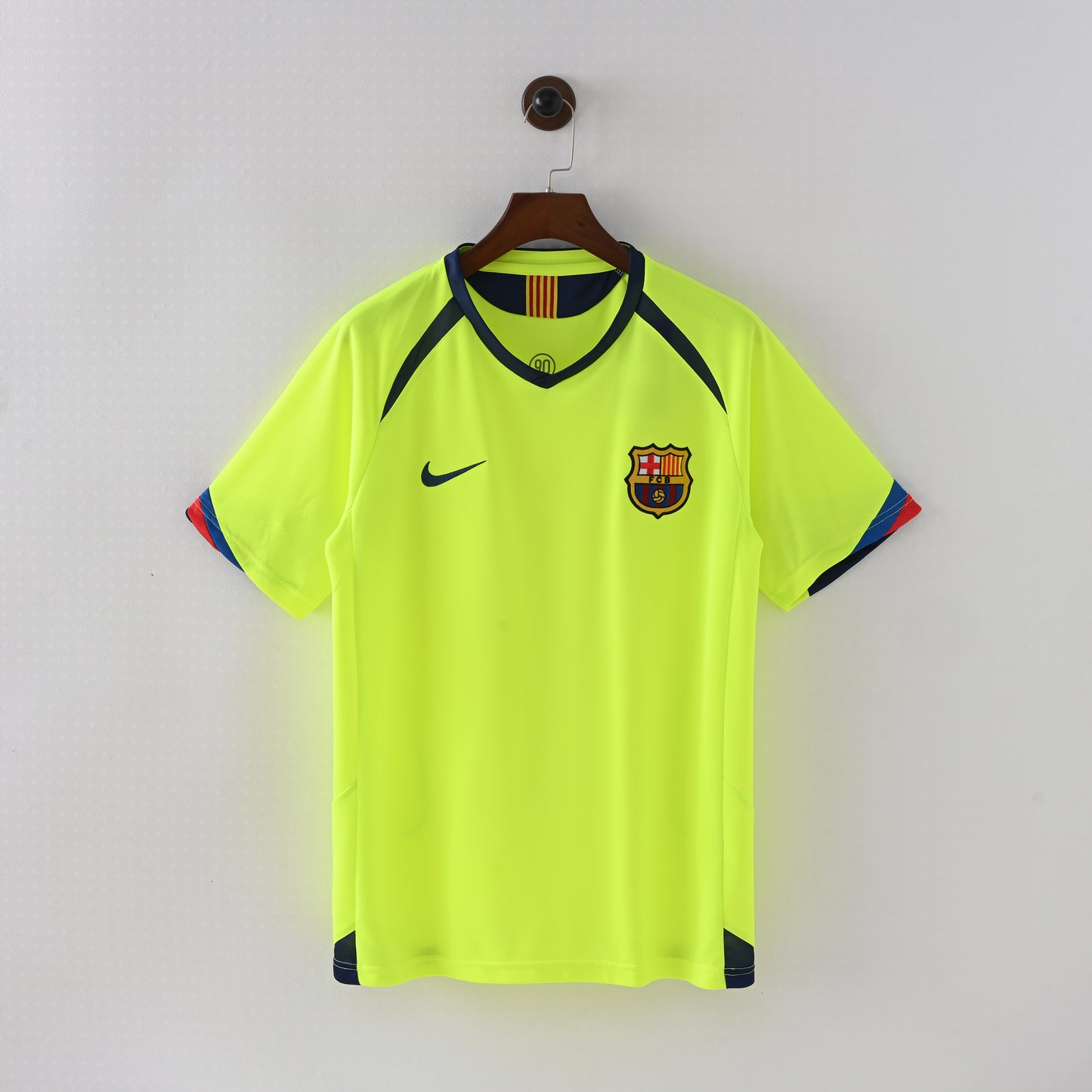 Barcelona 05/06(Away)