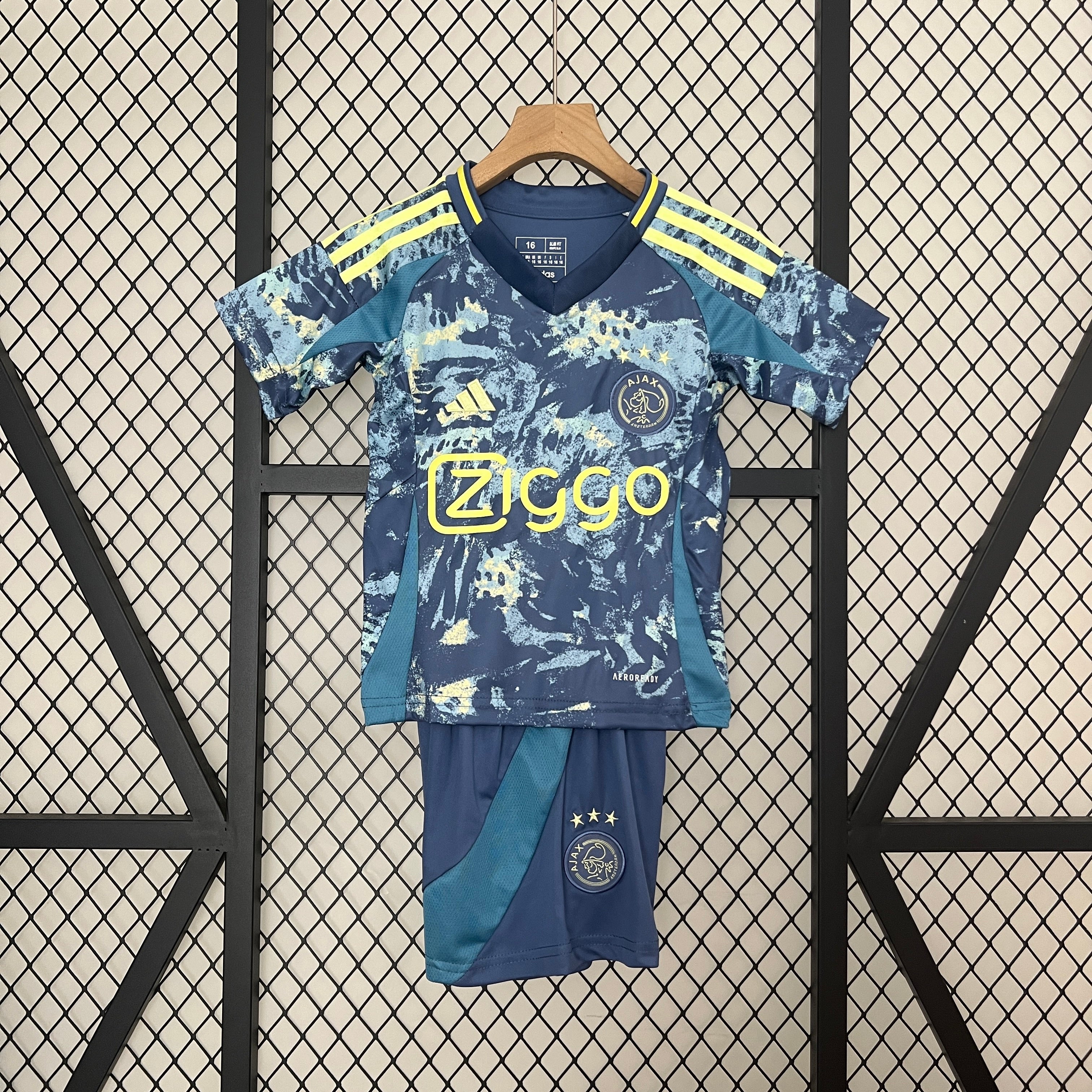 Ajax 24/25 Away