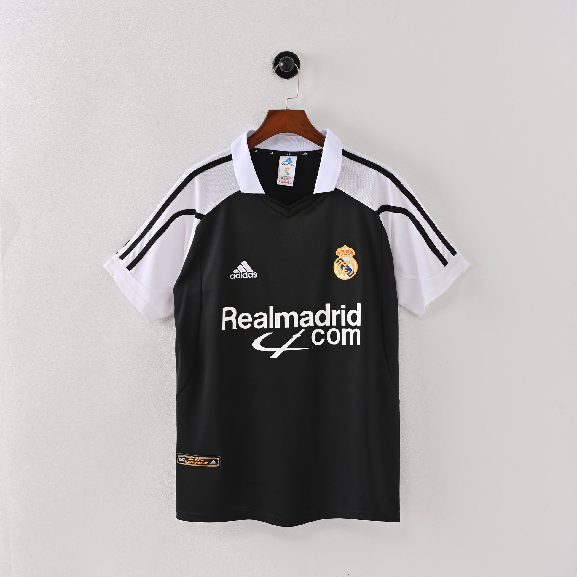 Real Madrid 01/02 (Away)