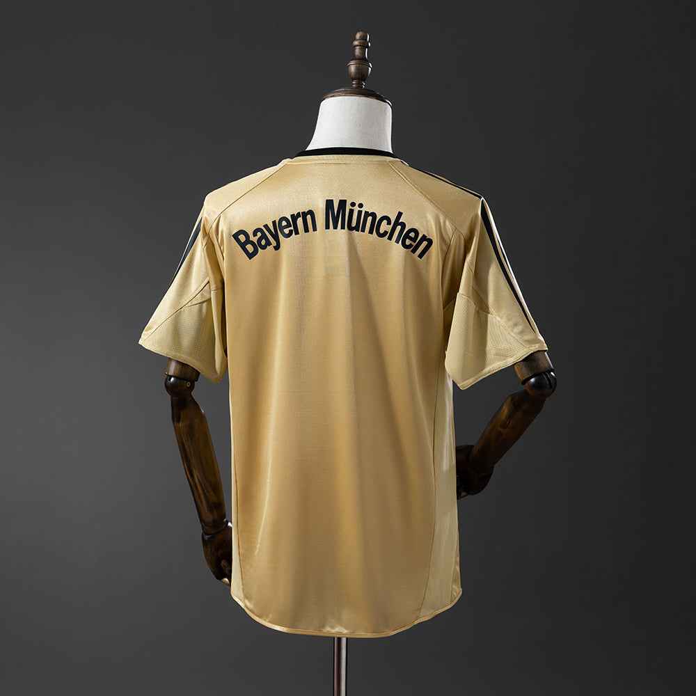 Bayern Munich Away 2004/05