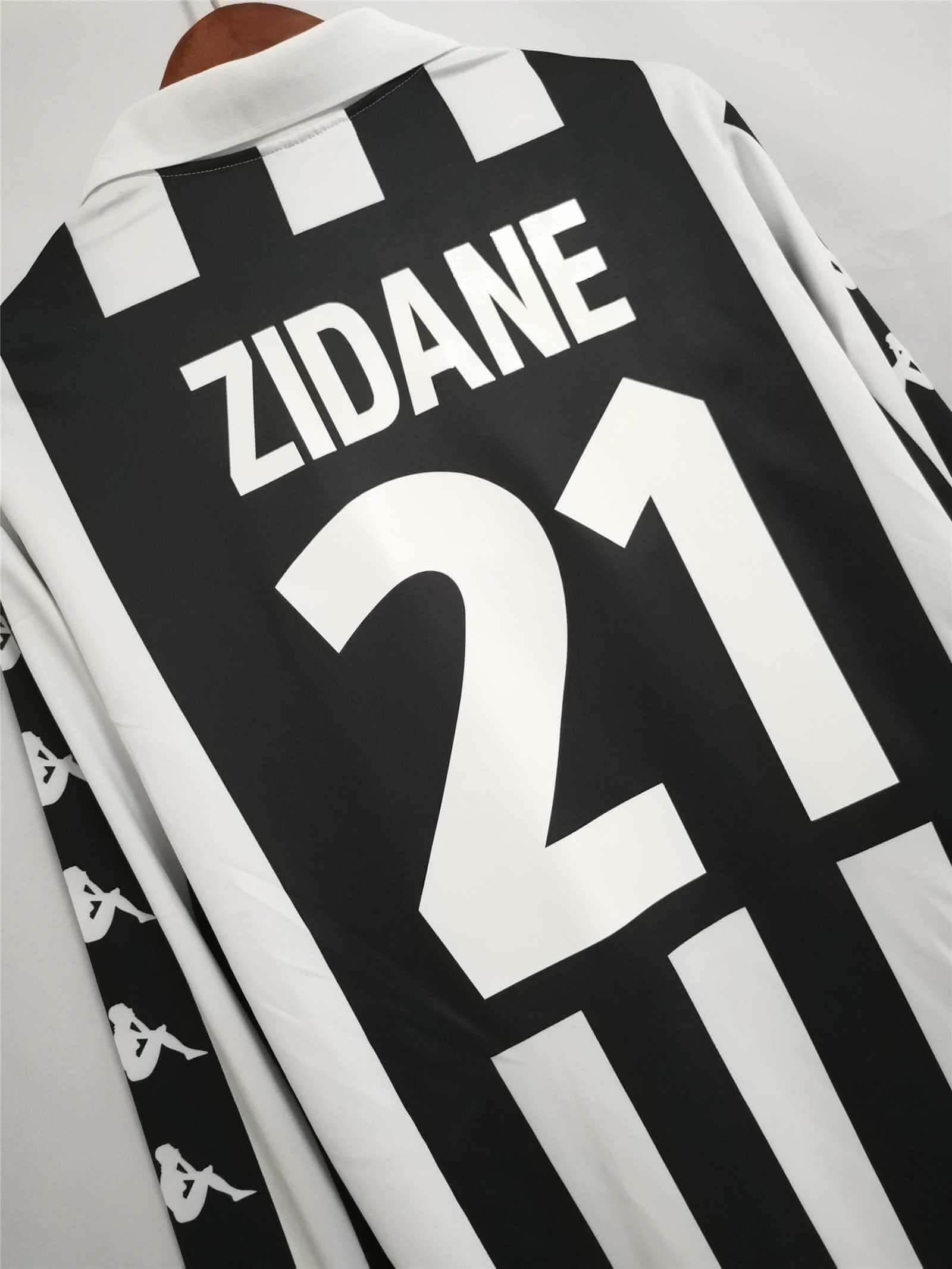 Juventus 1999/2000 Home kit – Long sleeve