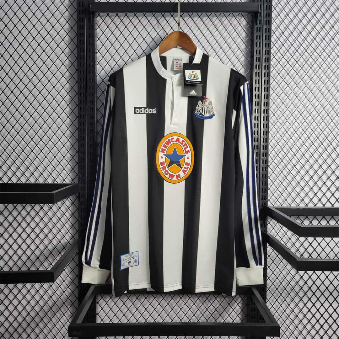 Newcastle United 1995/1997 Home Kit – Long sleeve
