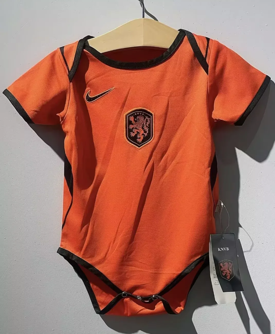 26 Netherlands Home Baby, front