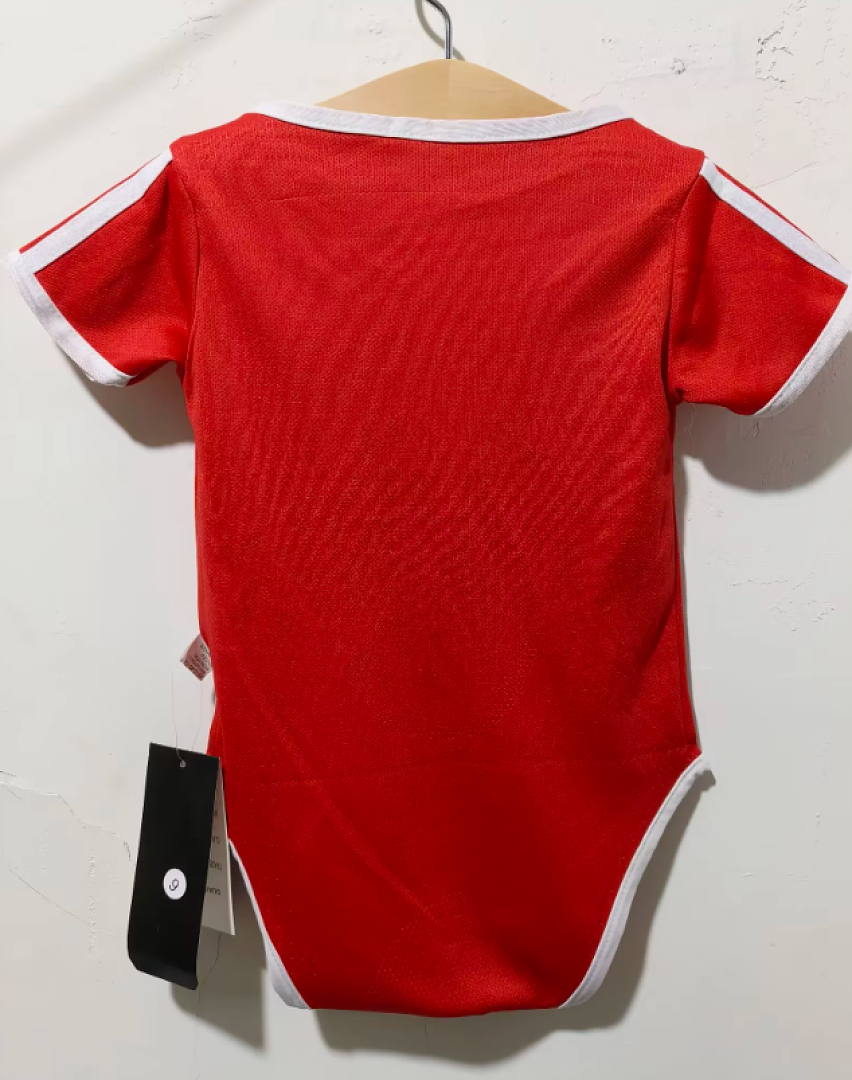 26-27 M-U Home Baby, front