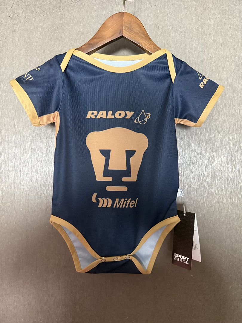26-27 Pumas Away Baby, back