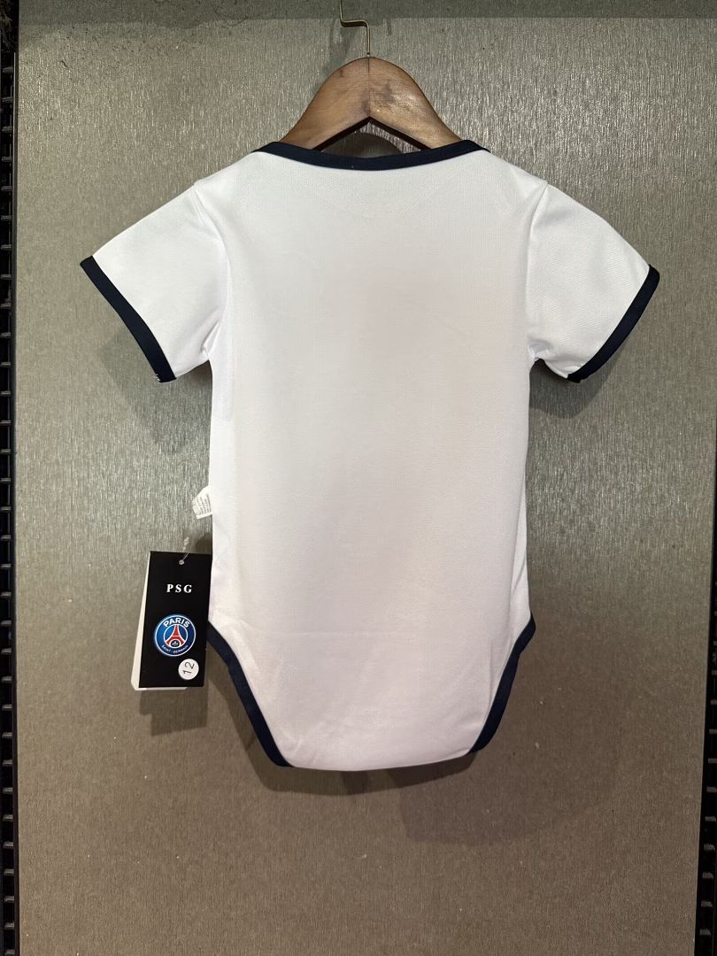 26-27 Pa-ris Away Baby, front