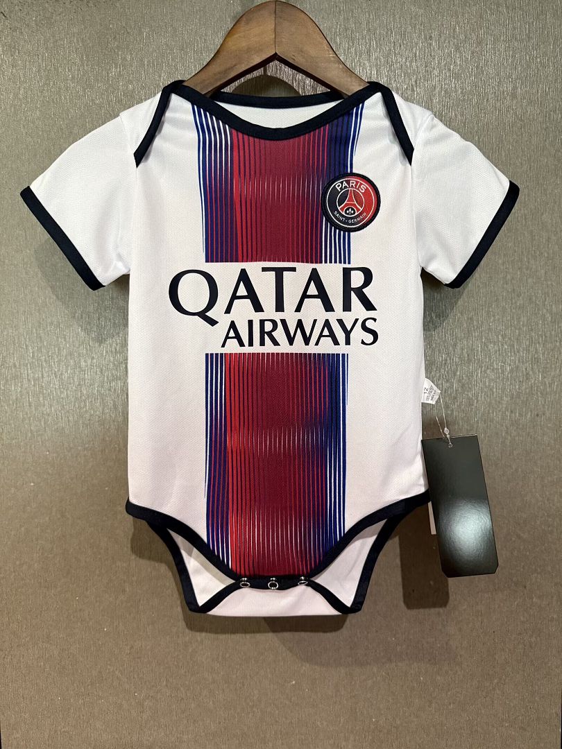 26-27 Pa-ris Away Baby, back