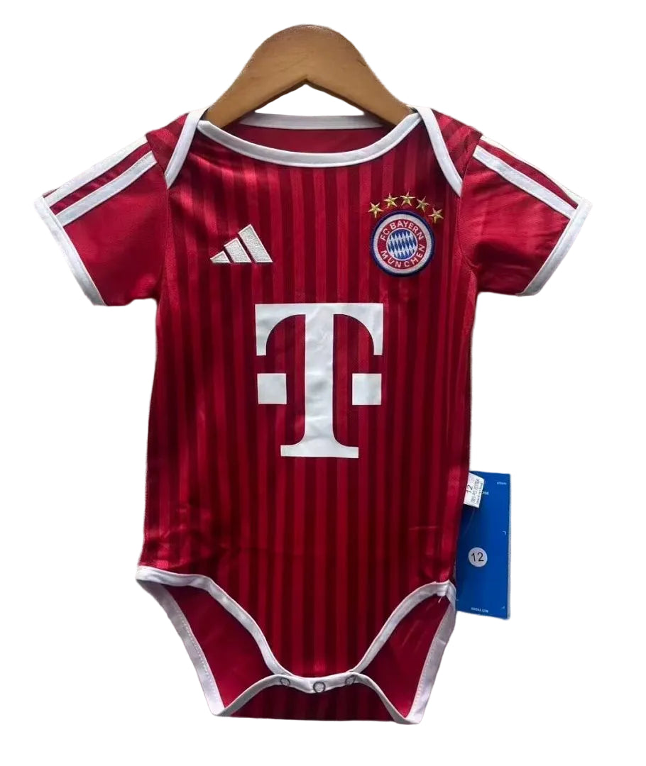 26-27 Bayern Home Baby, back