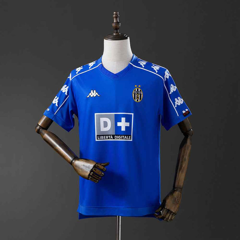 Juventus Away 1999/00