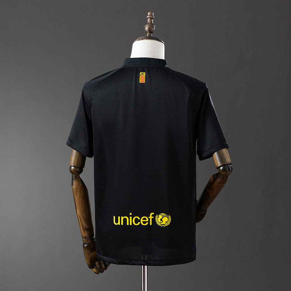 Barcelona 11/12 away