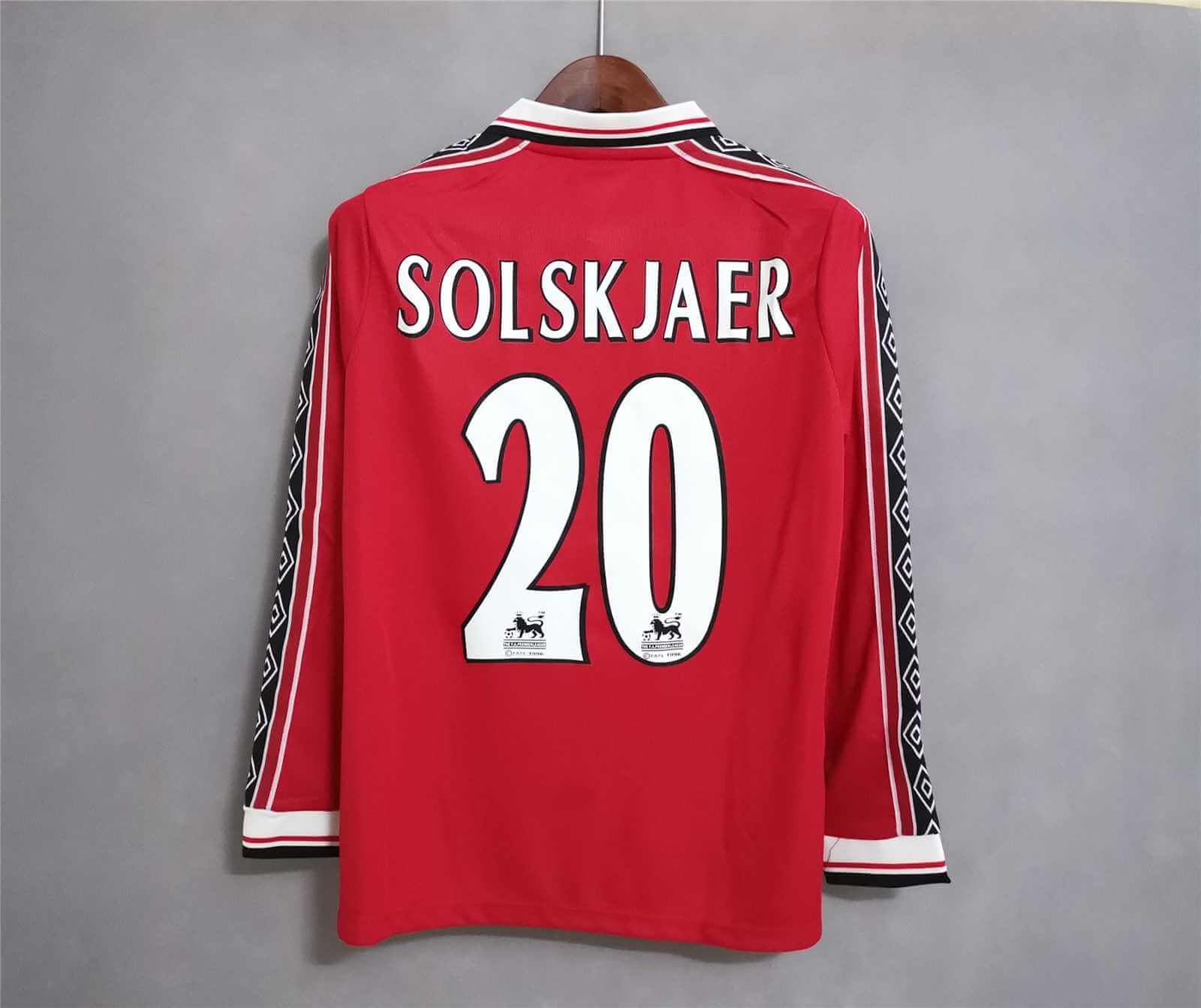 Manchester United 1998/2000 Home Kit – Long Sleeve