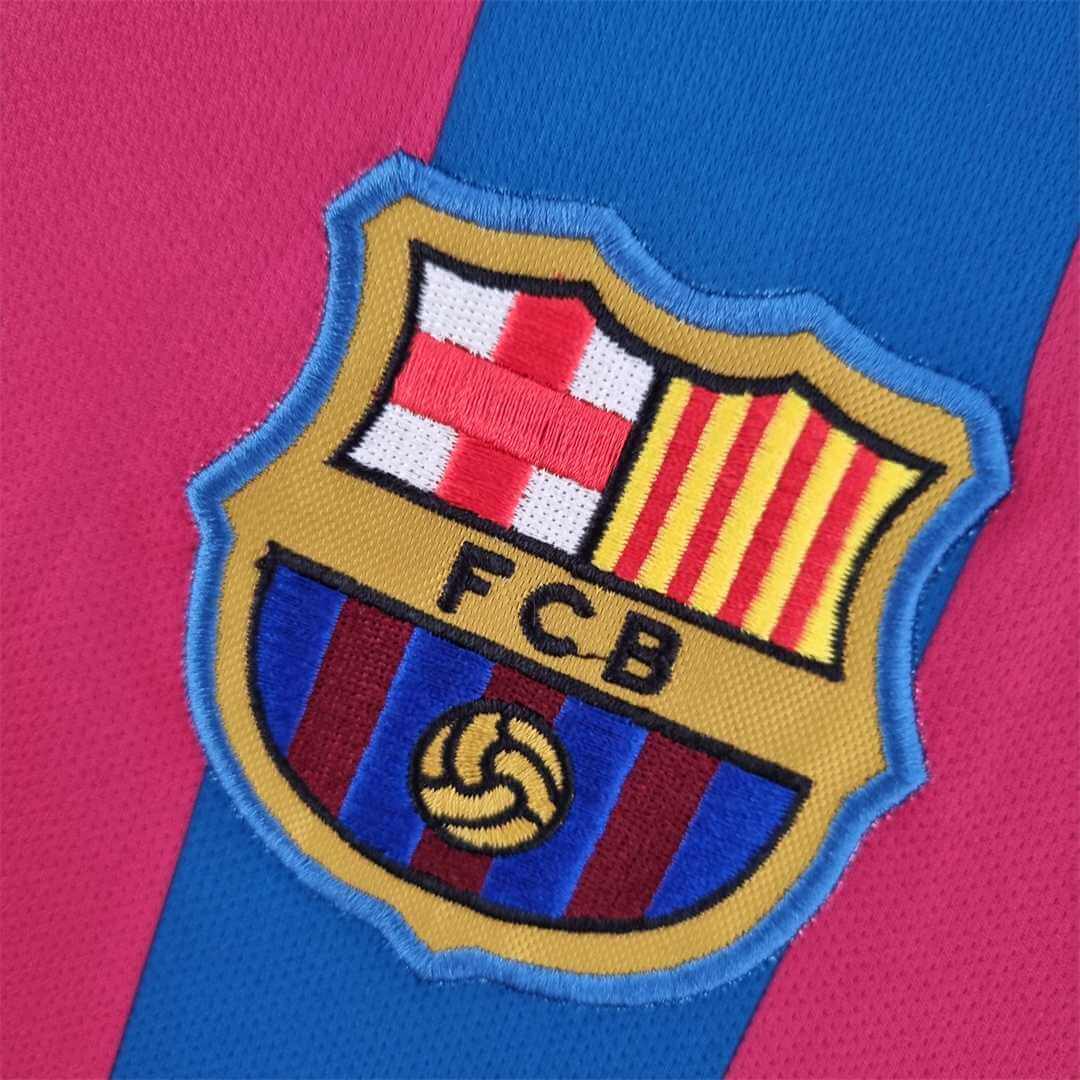 FC Barcelona 2005/2006 Home Kit – Long Sleeves