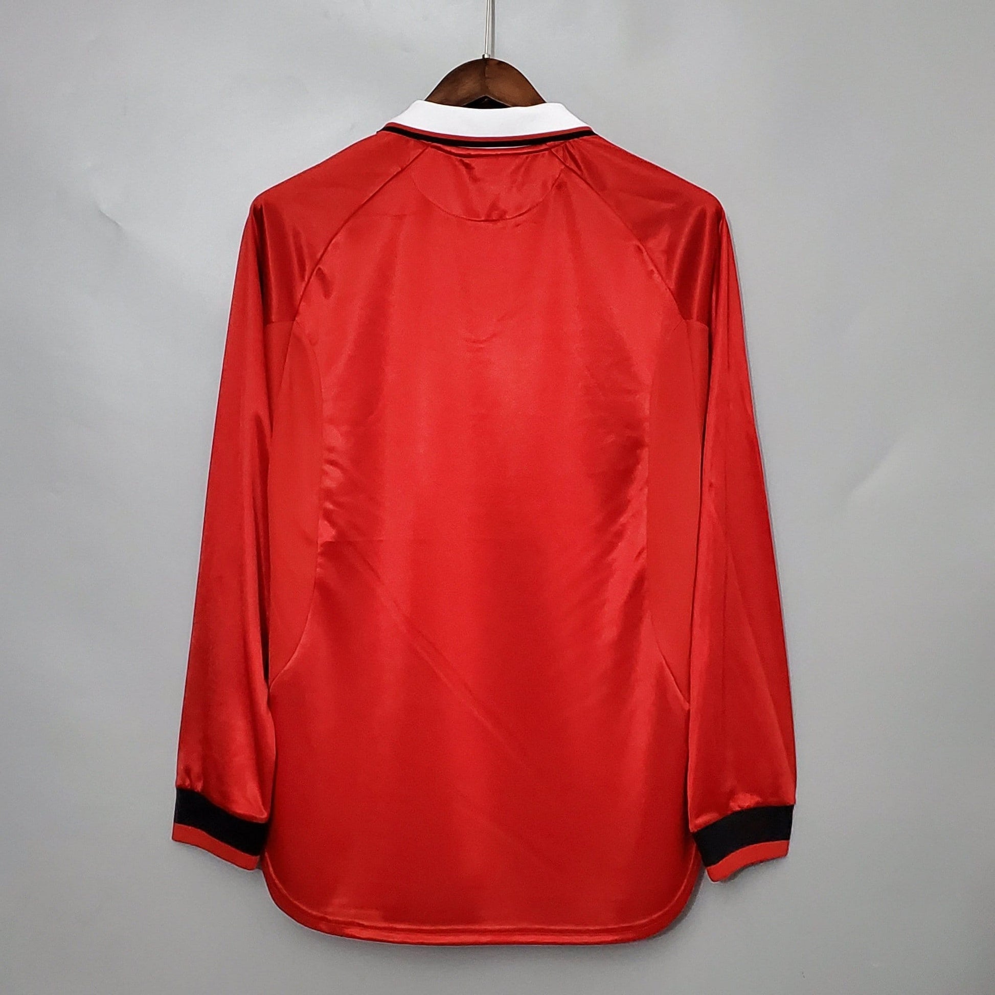 Manchester United 1999/2000 Champions League Home Kit – Long Sleeves