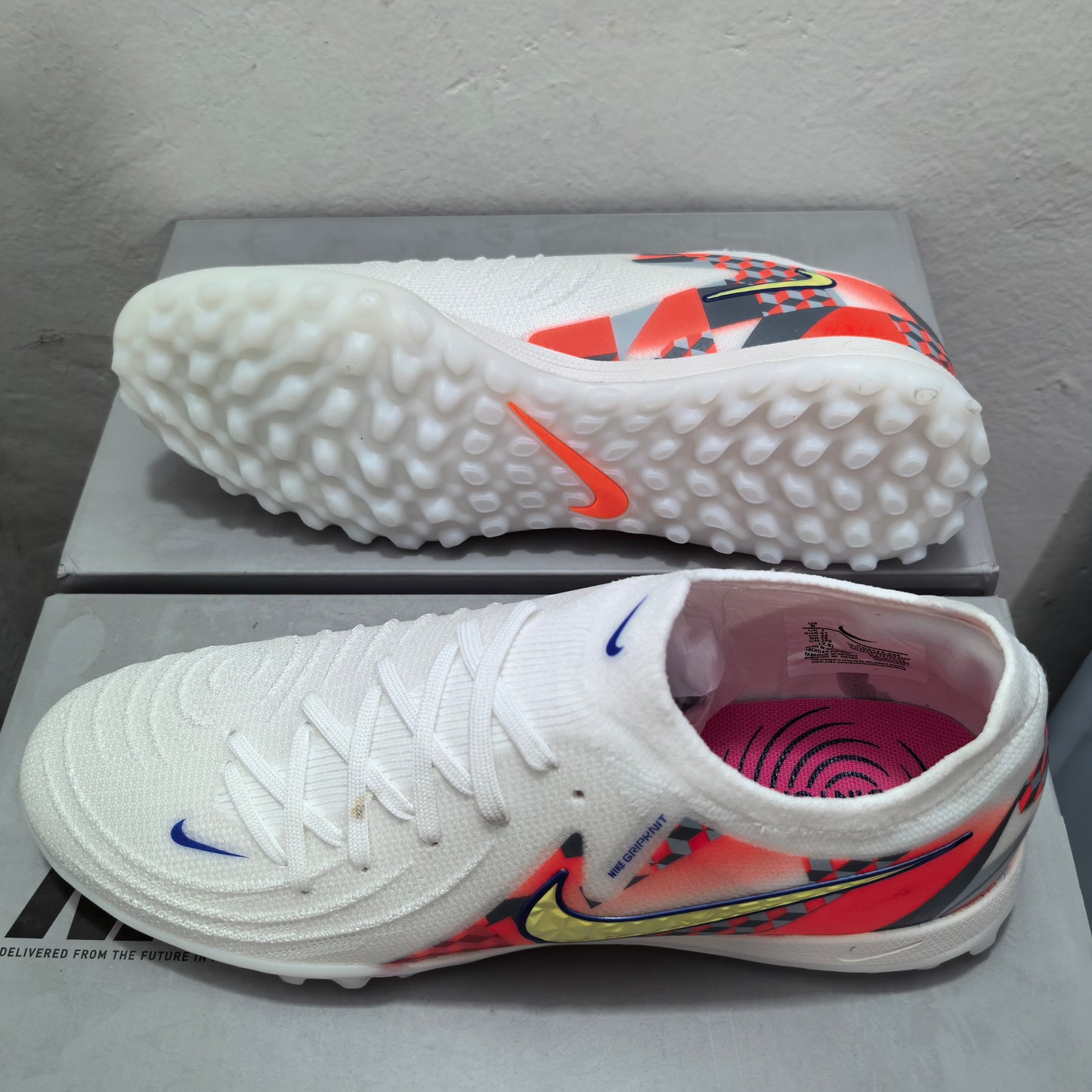 Nike Phantom Luna FG(Turf)