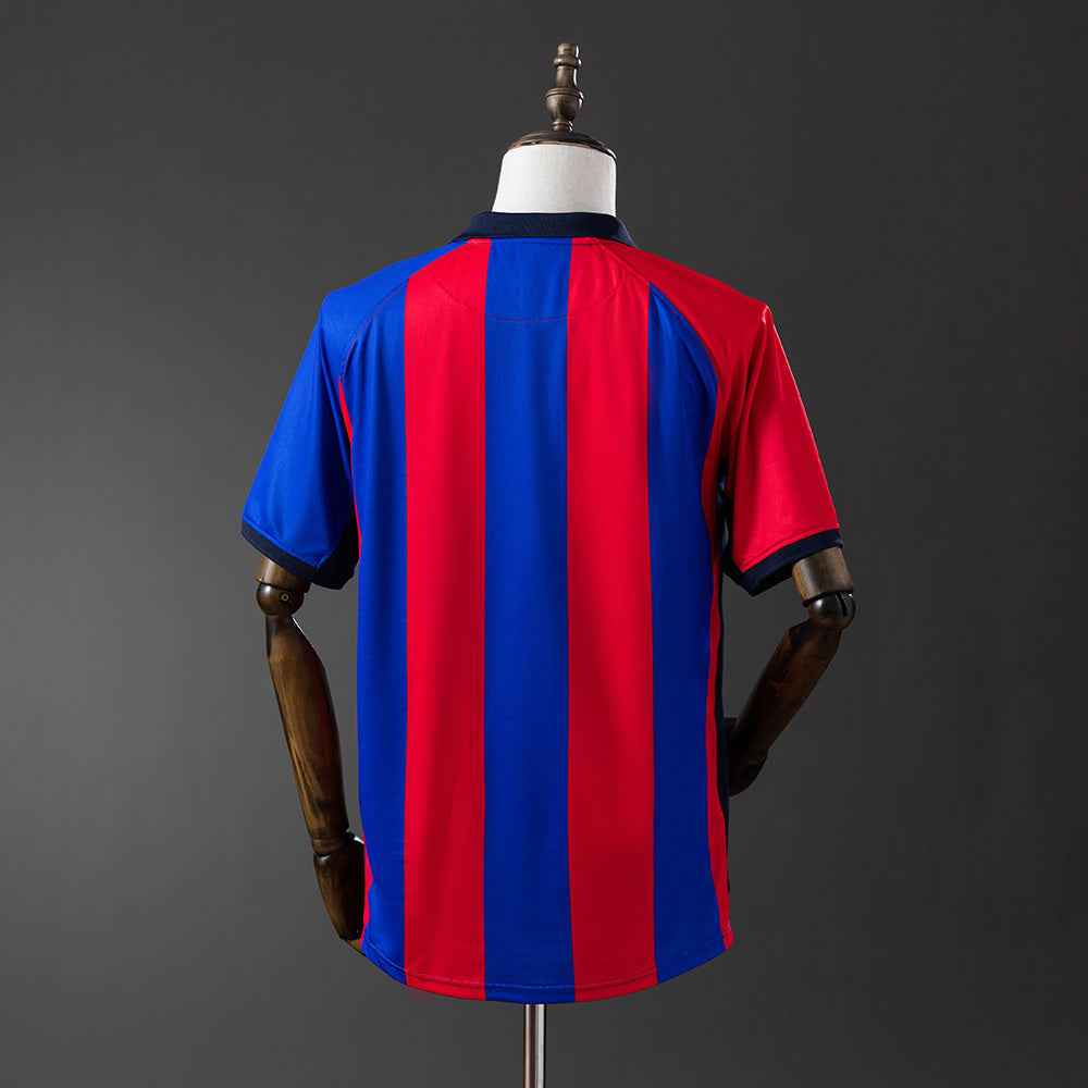 Barcelona 01/02 home