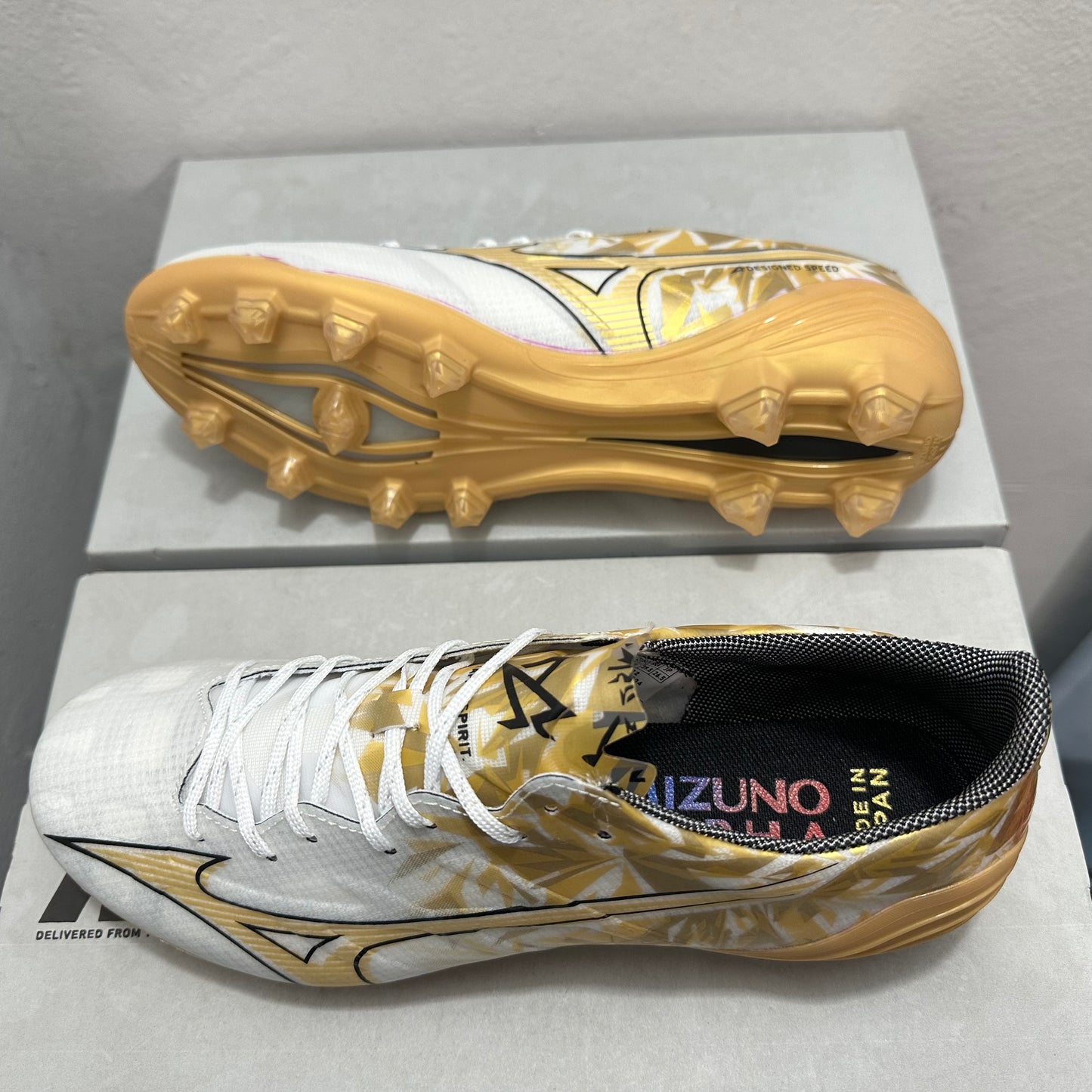 Mizuno Alpha Elite