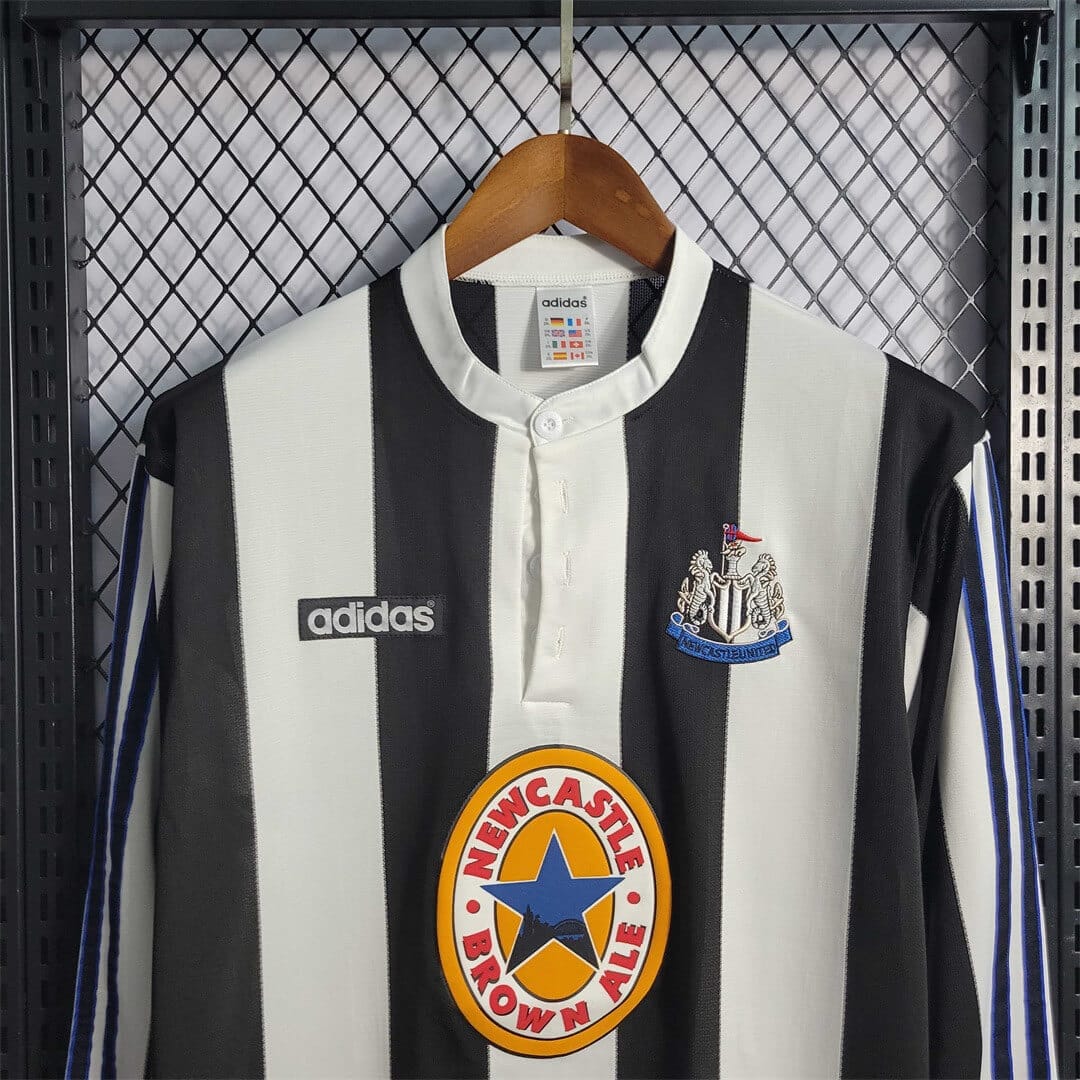 Newcastle United 1995/1997 Home Kit – Long sleeve