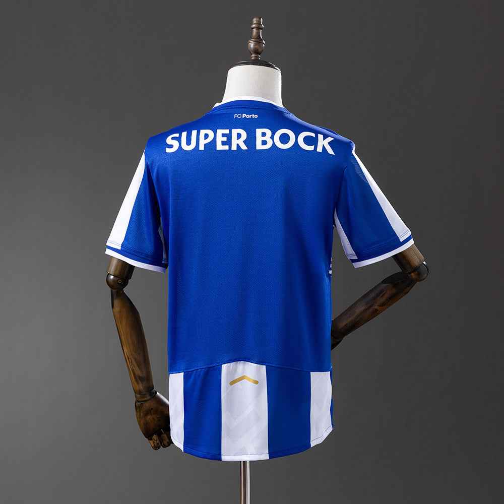 Porto 25/26 home