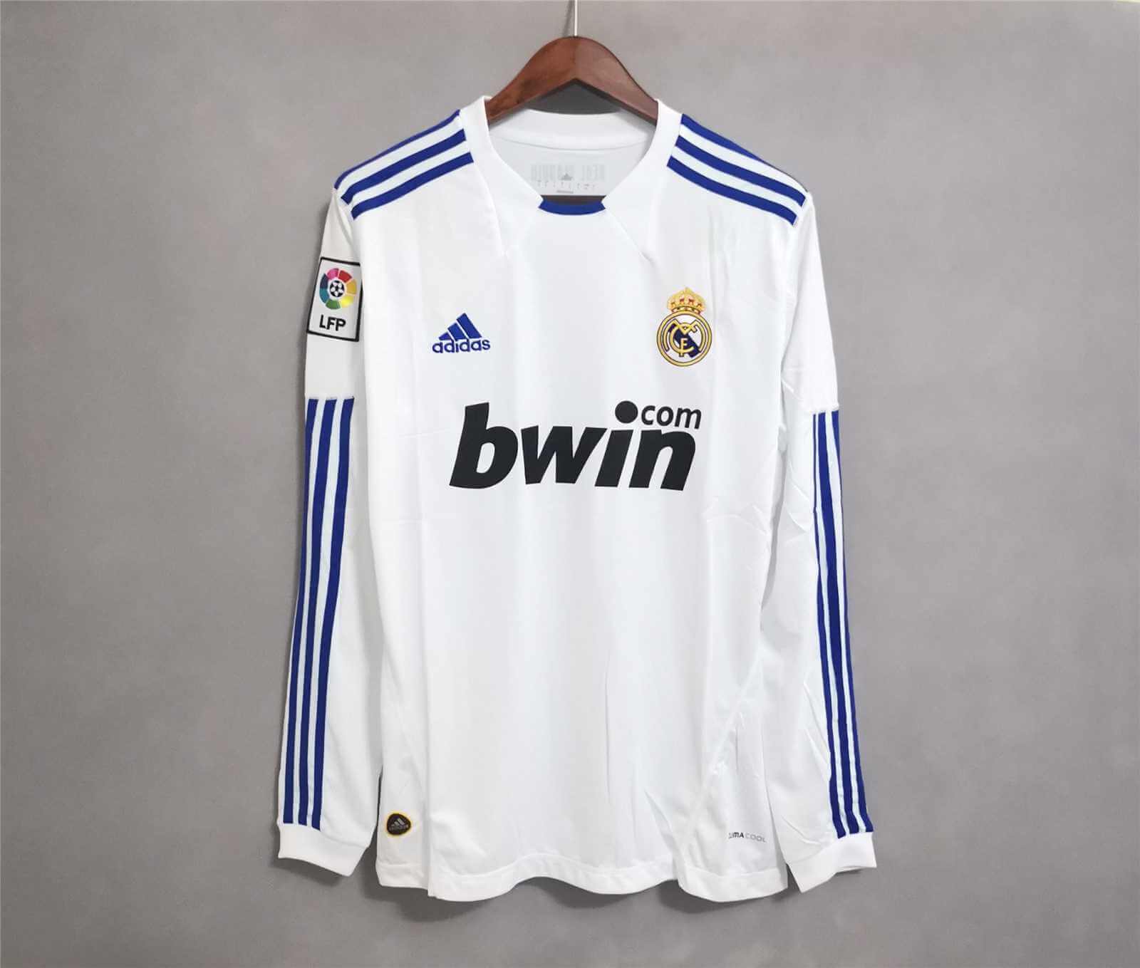 Real Madrid 2010/2011 Home kit – Long Sleeve