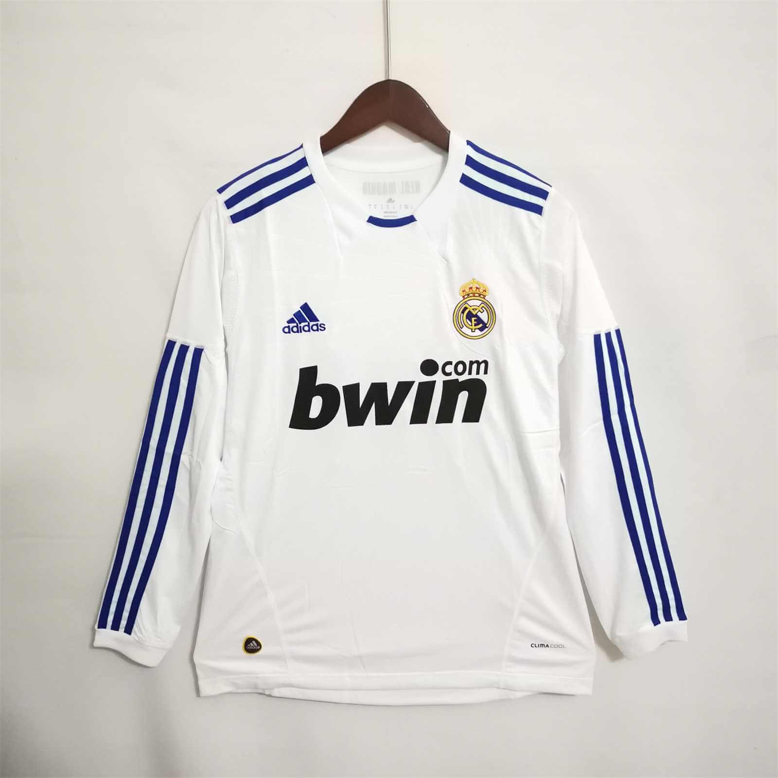 Real Madrid 2010/2011 Home kit – Long Sleeve
