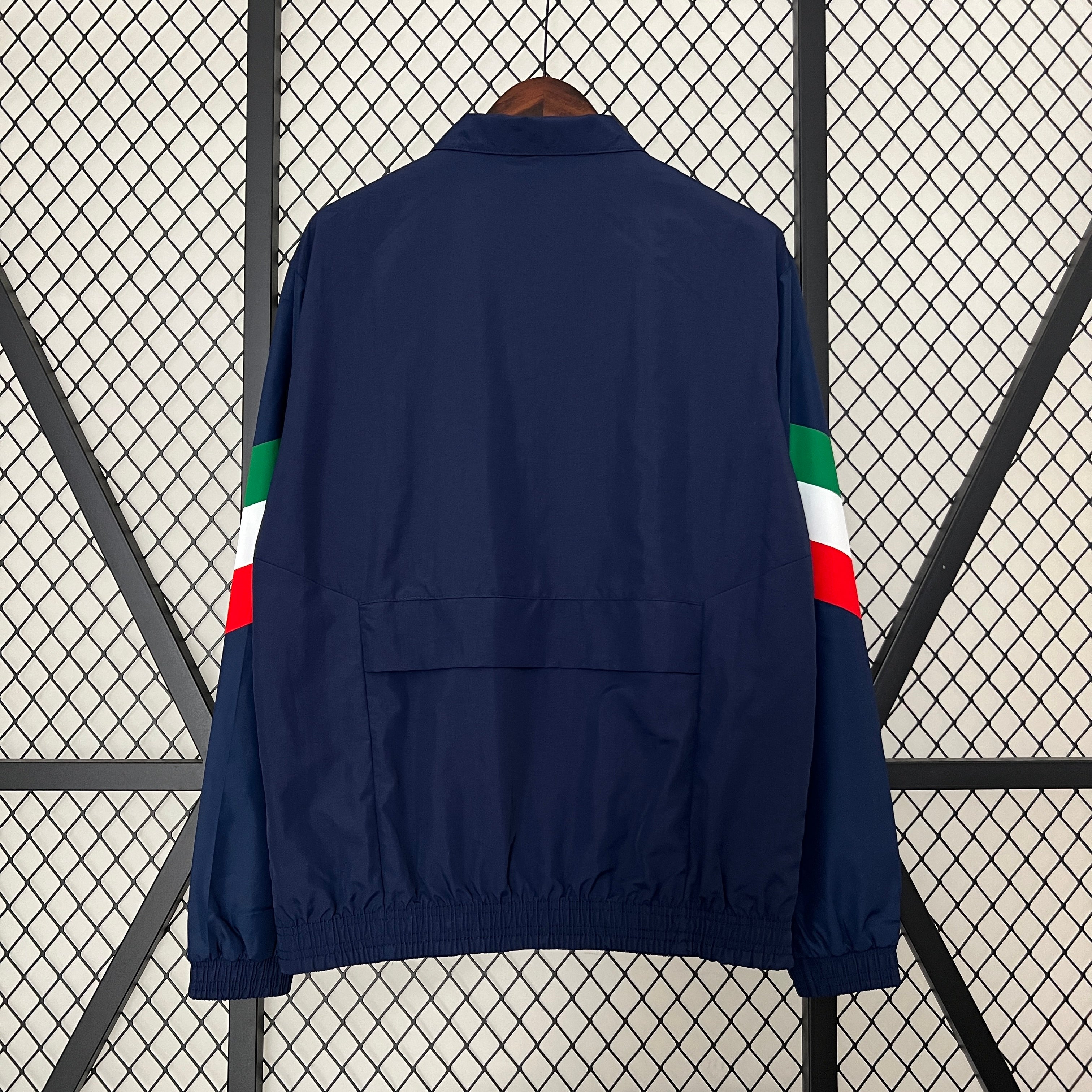 Italy WindBreaker