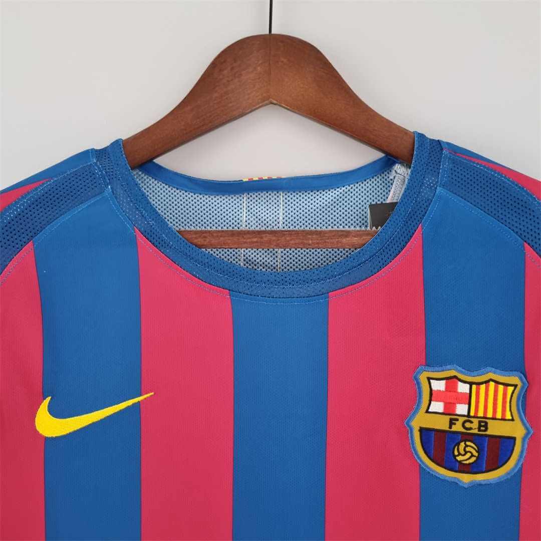 FC Barcelona 2005/2006 Home Kit – Long Sleeves