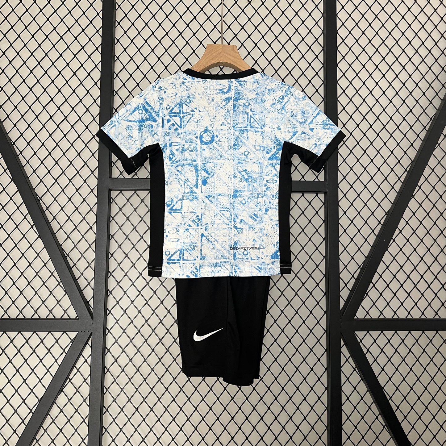 Portugal 24/25(away)