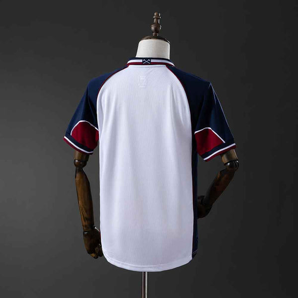 Westham United Away 1999/01