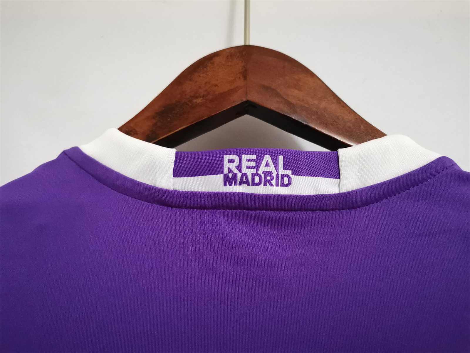 Real Madrid 2016/2017 Away Purple Kit – long sleeves