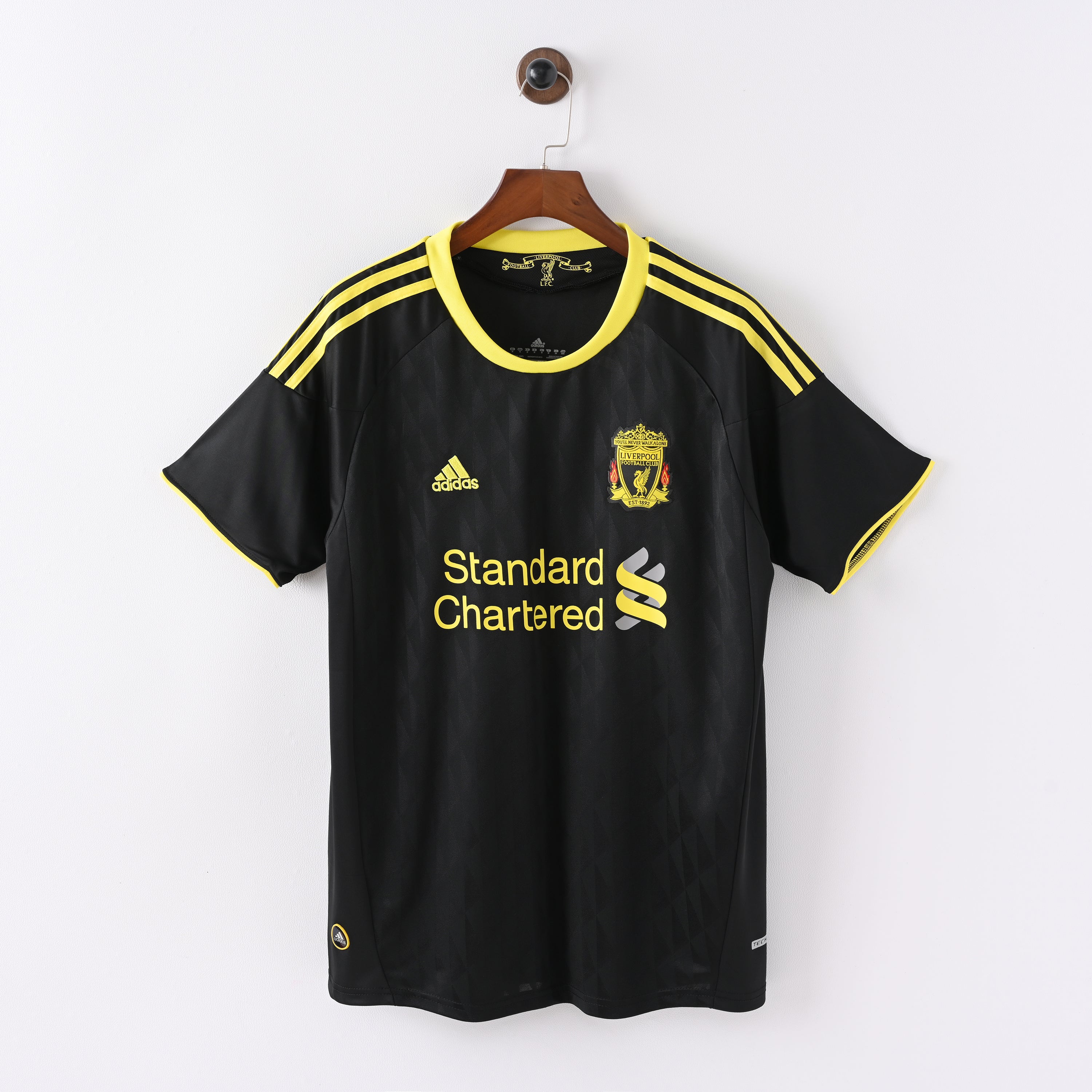 Liverpool 10/11 (away)