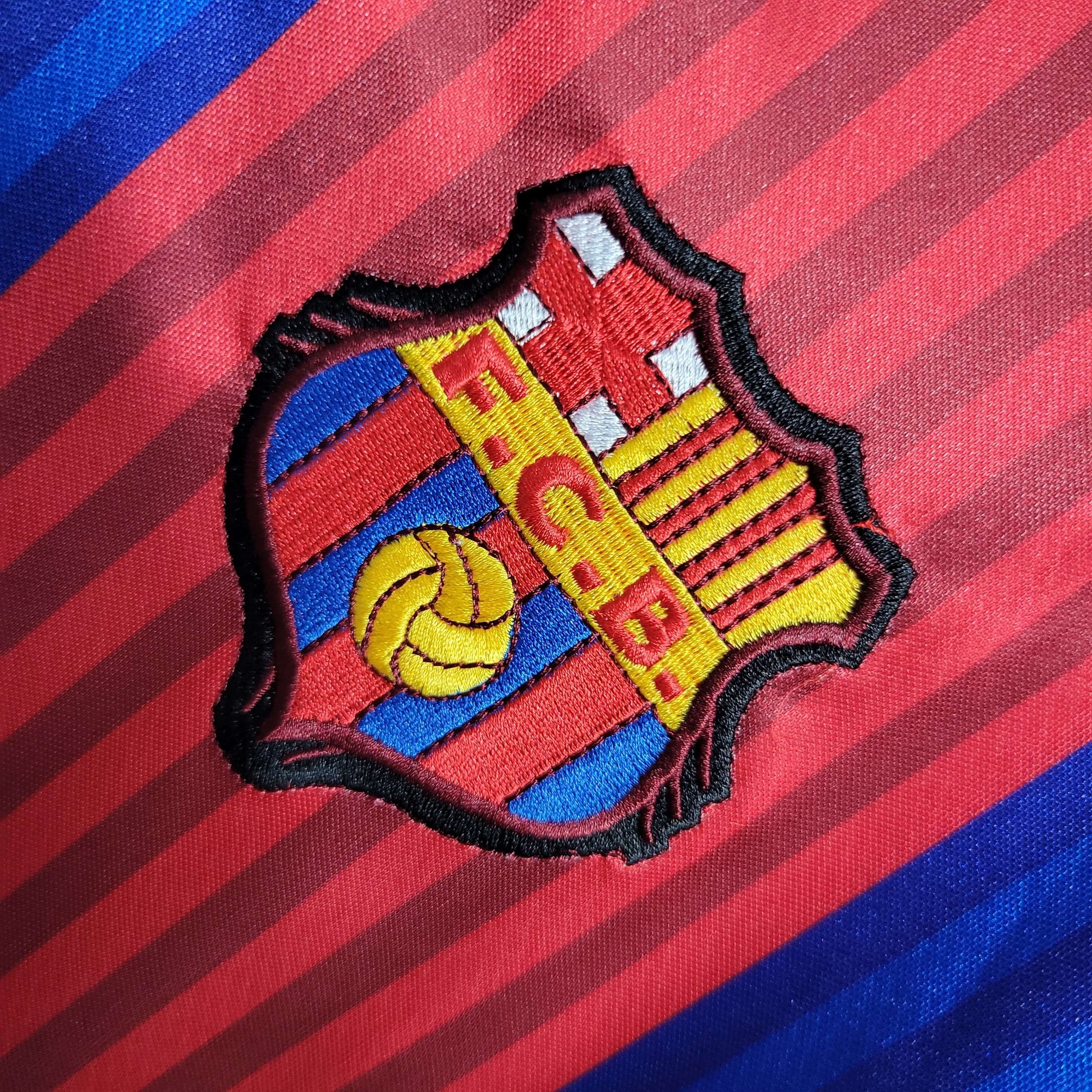 FC Barcelona 1992 Home Kit – Long Sleeves