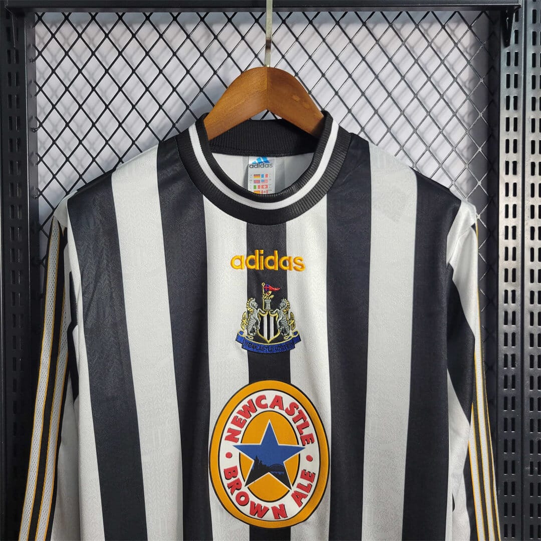 Newcastle United 1997/1999 Home Kit – Longe Sleeve