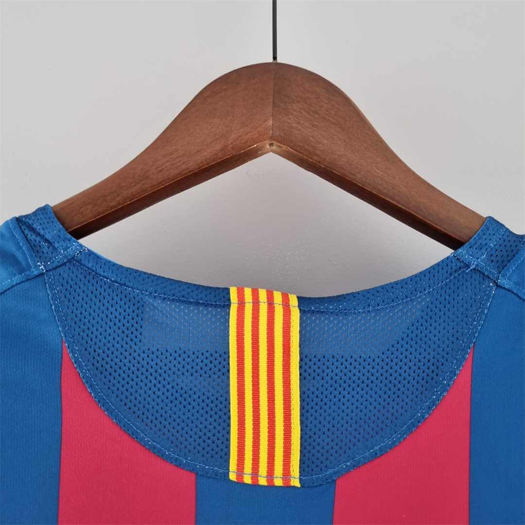 FC Barcelona 2005/2006 Home Kit – Long Sleeves