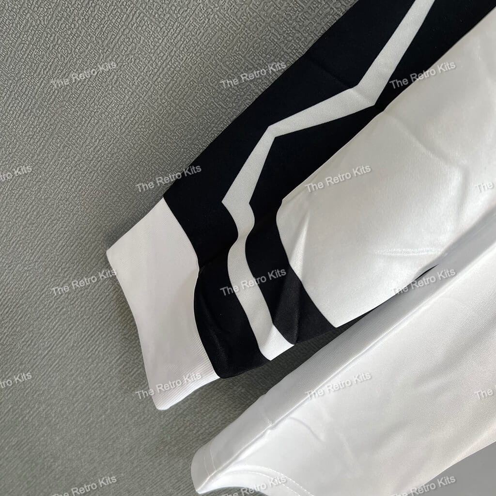 Colo Colo 1995 Home Kit – Long Sleeve