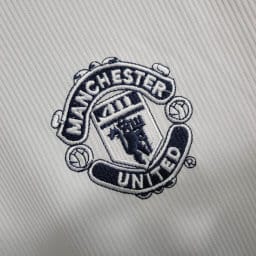 Manchester United 2000/2001 Away Kit – Long Sleeve