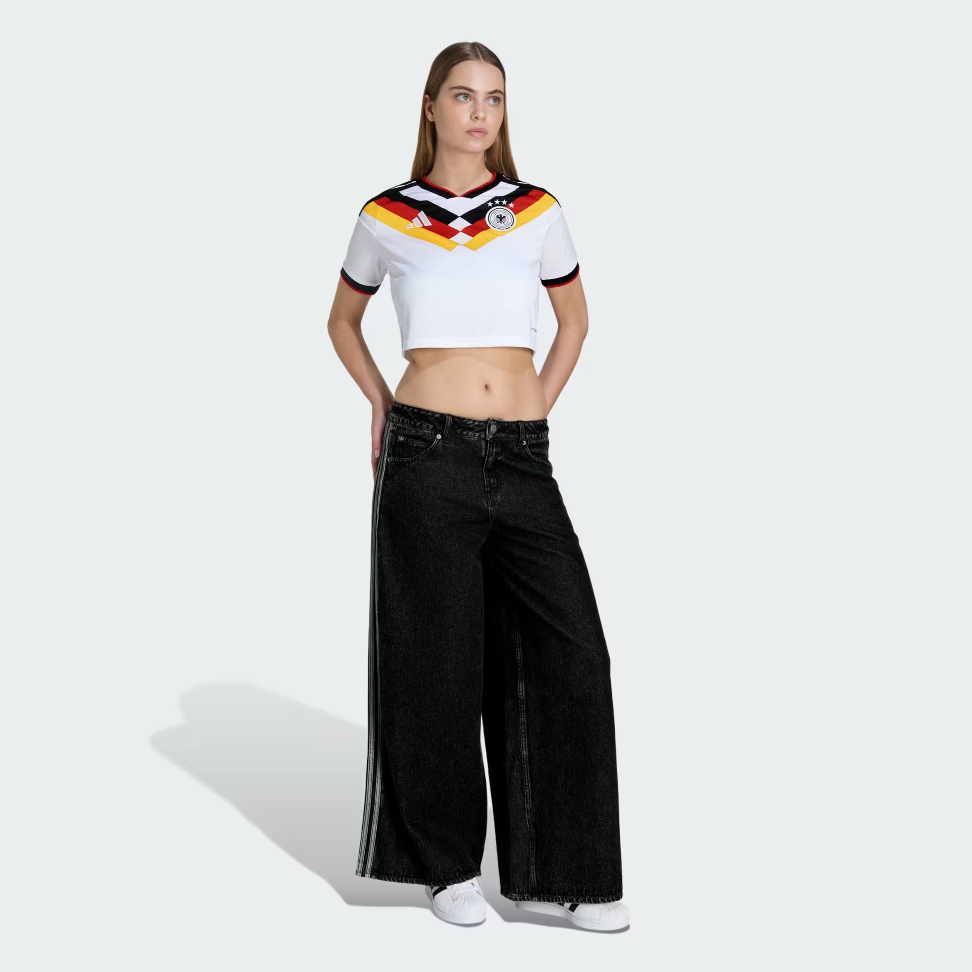 Germany Crop Sleeved