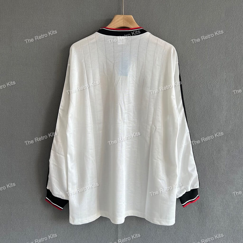 Manchester United 1982/1984 Away Kit – Long Sleeve
