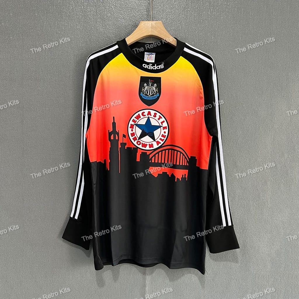 Newcastle United 1996/1997 Goalkeeper Kit – Long sleeve