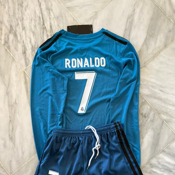 STOCK: REAL MADRID 2017 LONG SLEEVES KIDS SIZE (26-RONALDO)