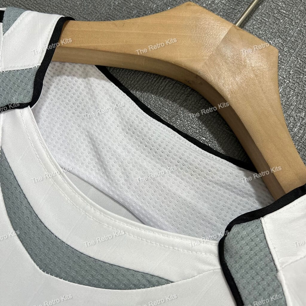 Real Madrid 2006/2007 Home kit – long sleeves