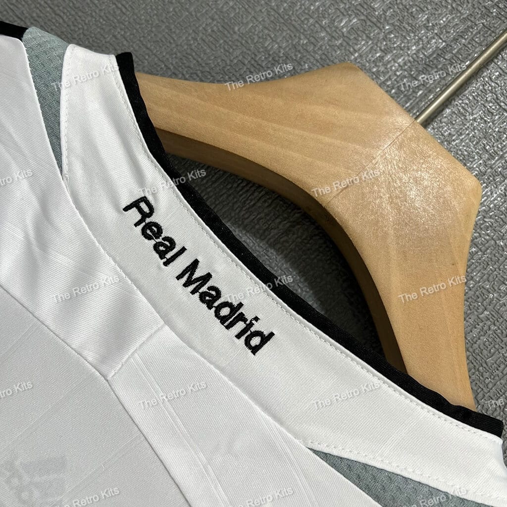 Real Madrid 2006/2007 Home kit – long sleeves