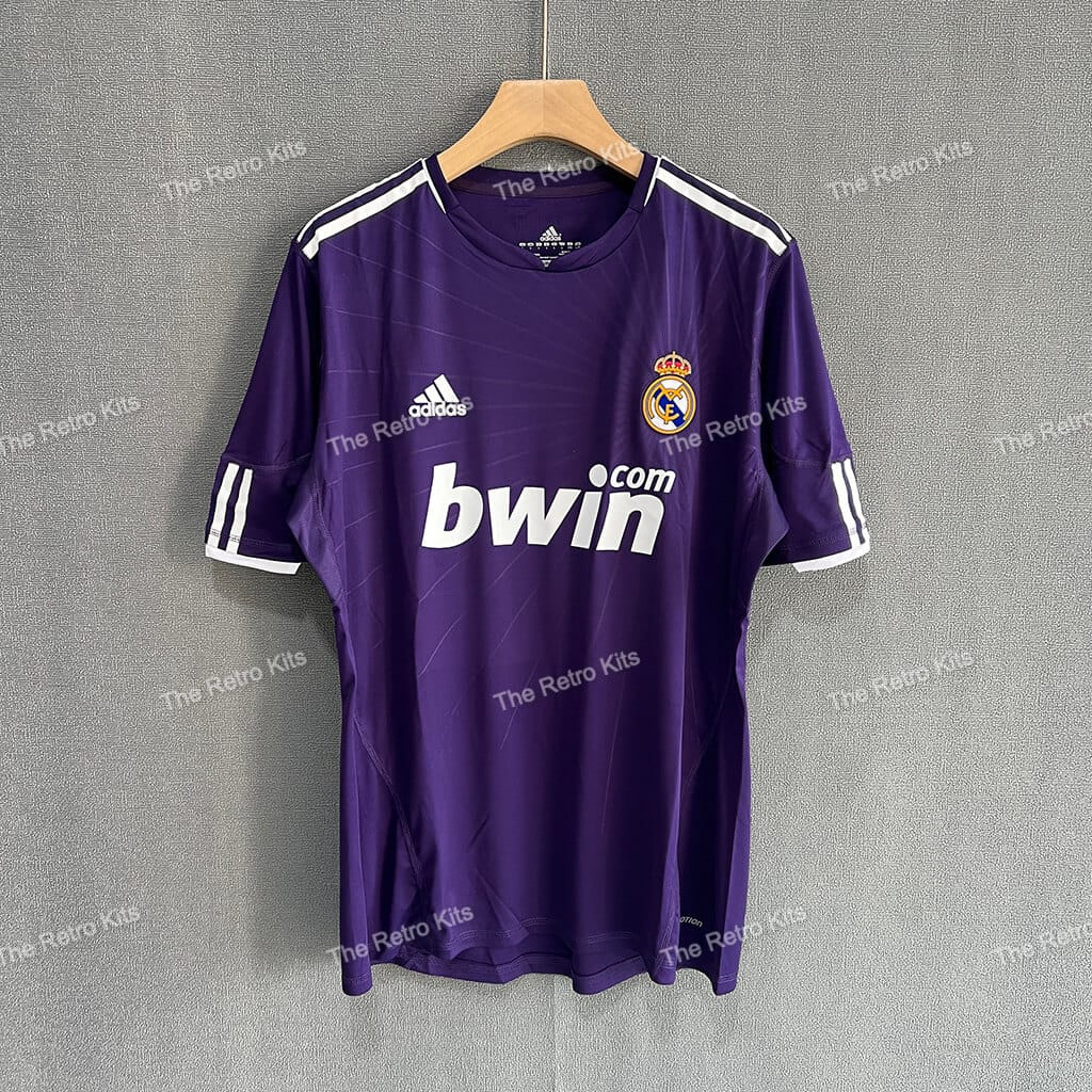 Real Madrid 2010/2011 Third kit – Player version
