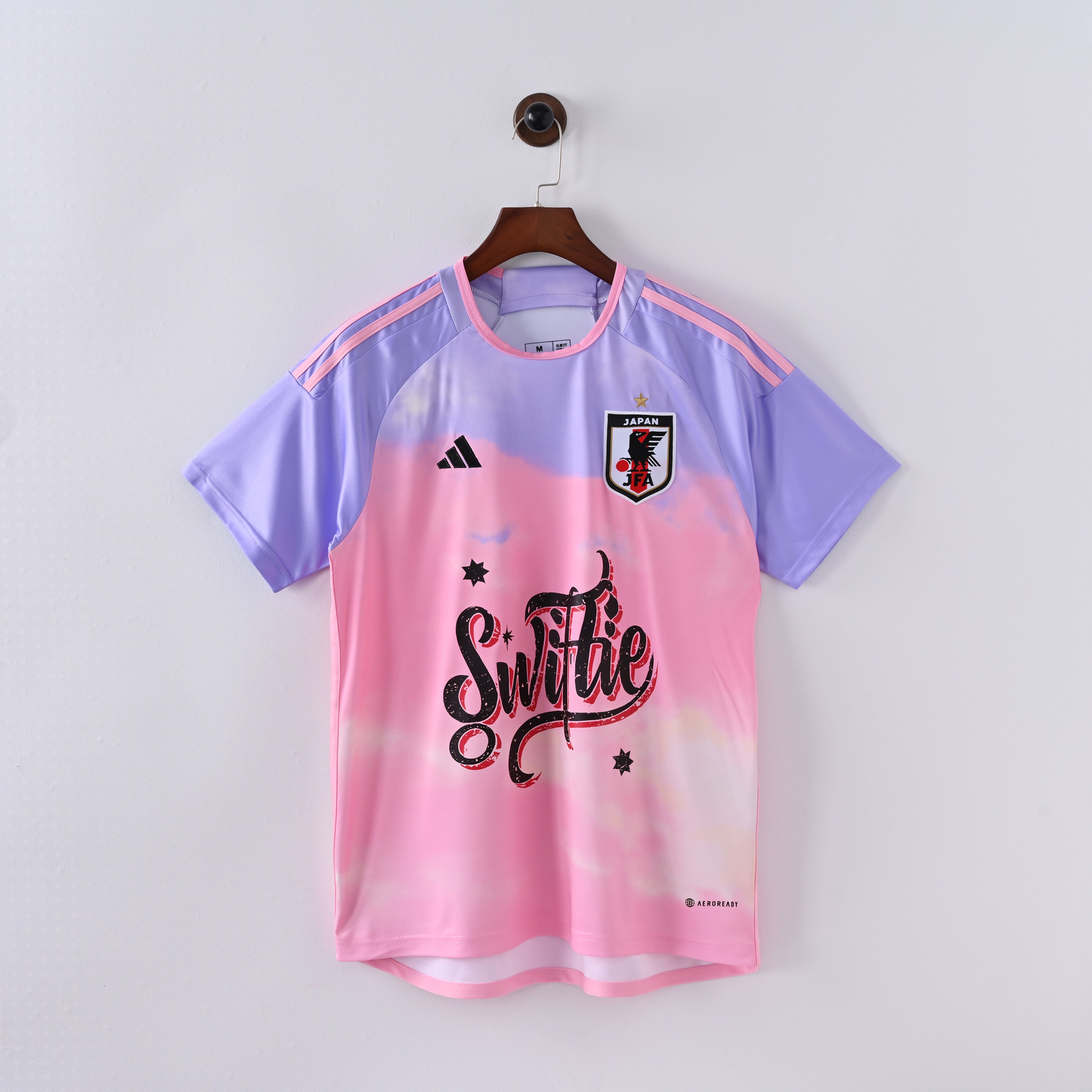 Taylor Swift X Japan