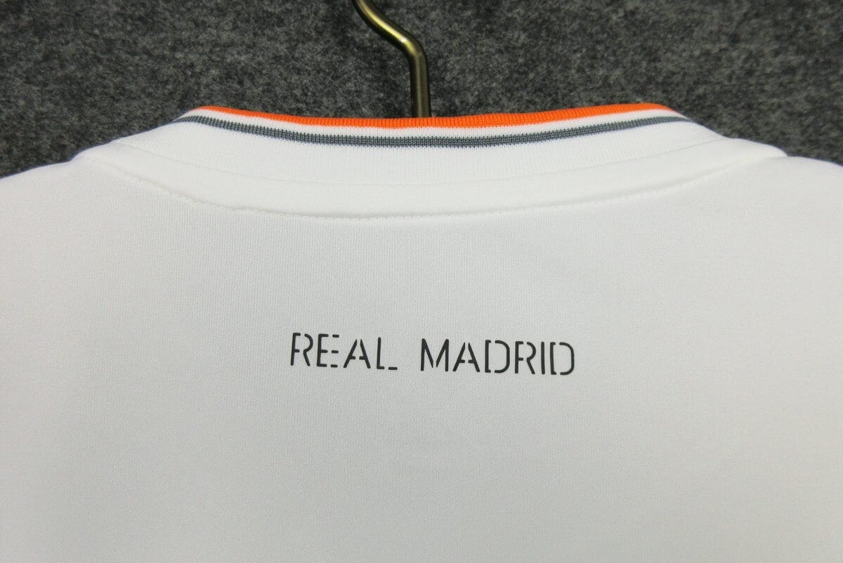 Real Madrid 2013/2014 Home kit – long sleeves