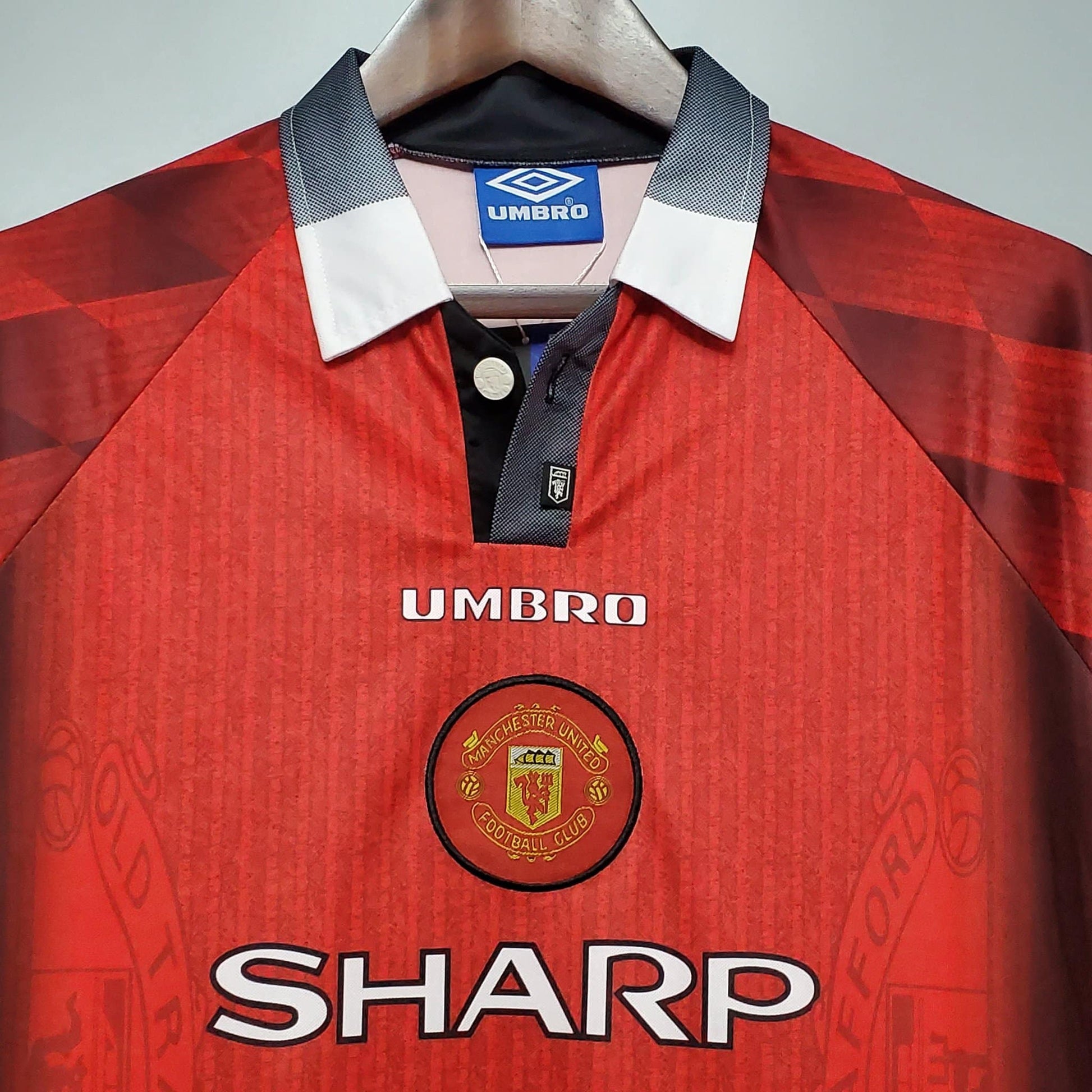 Manchester United 1996/1997 Home Kit – Long Sleeves