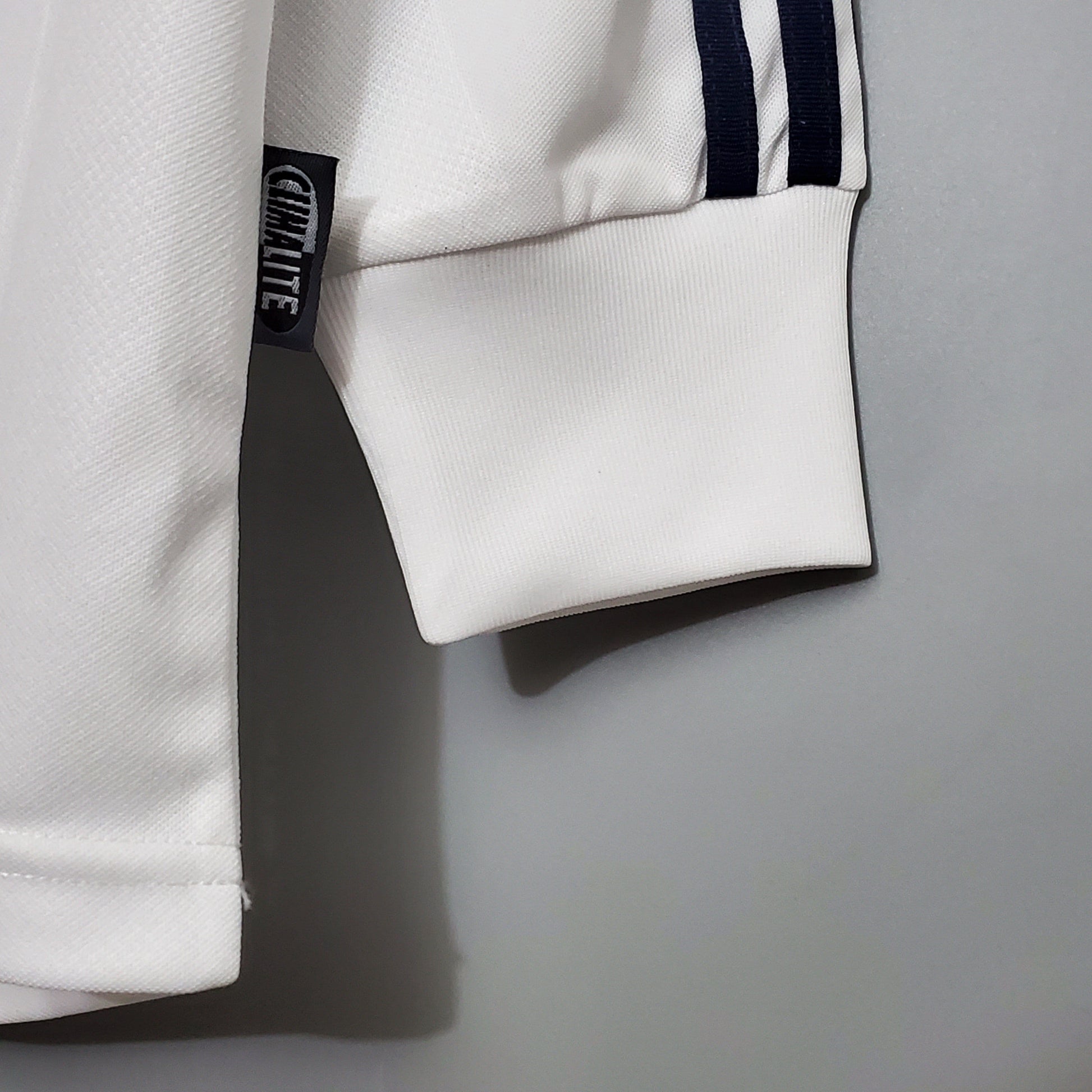 Real Madrid 2001/2002 Home kit – Long Sleeve