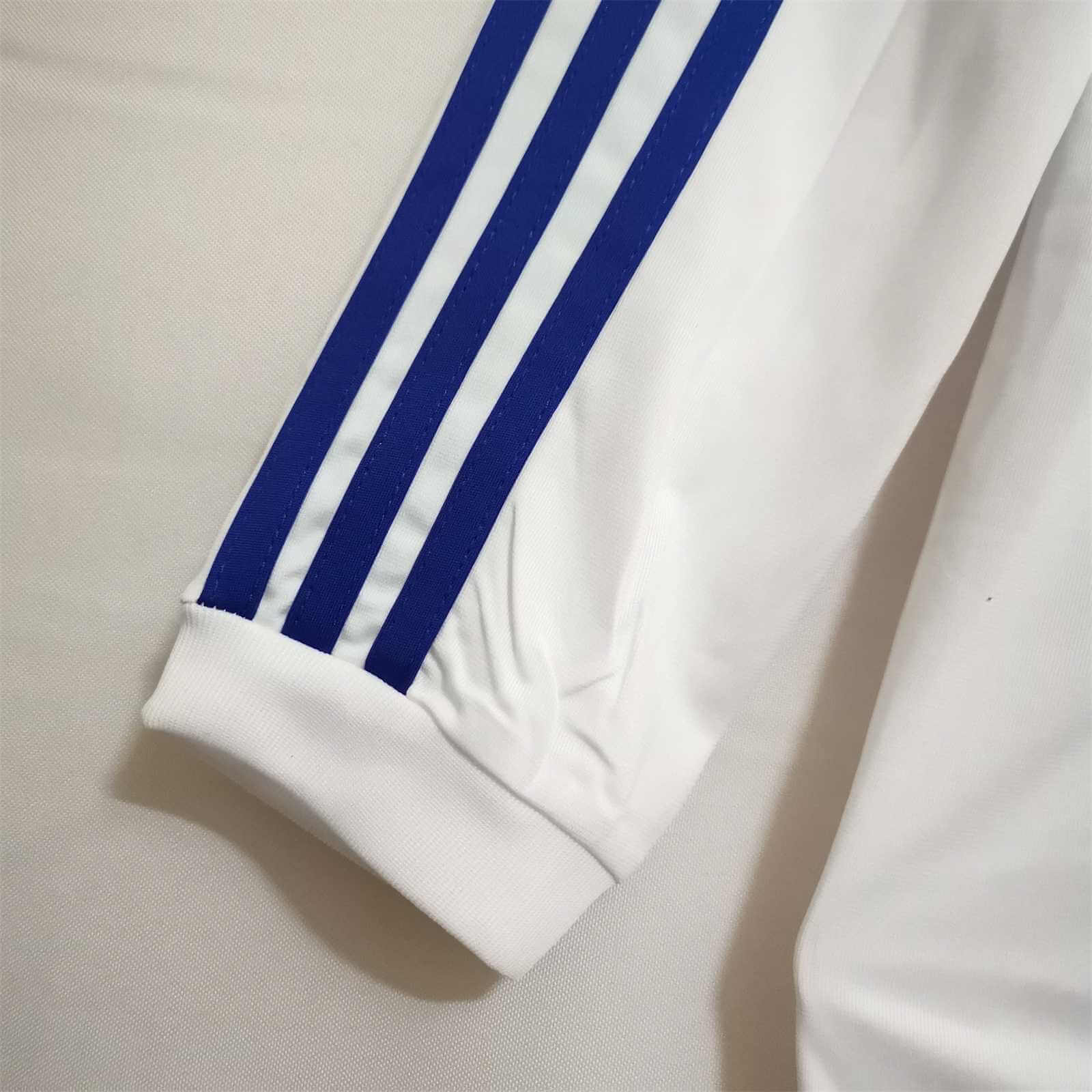 Real Madrid 2010/2011 Home kit – Long Sleeve