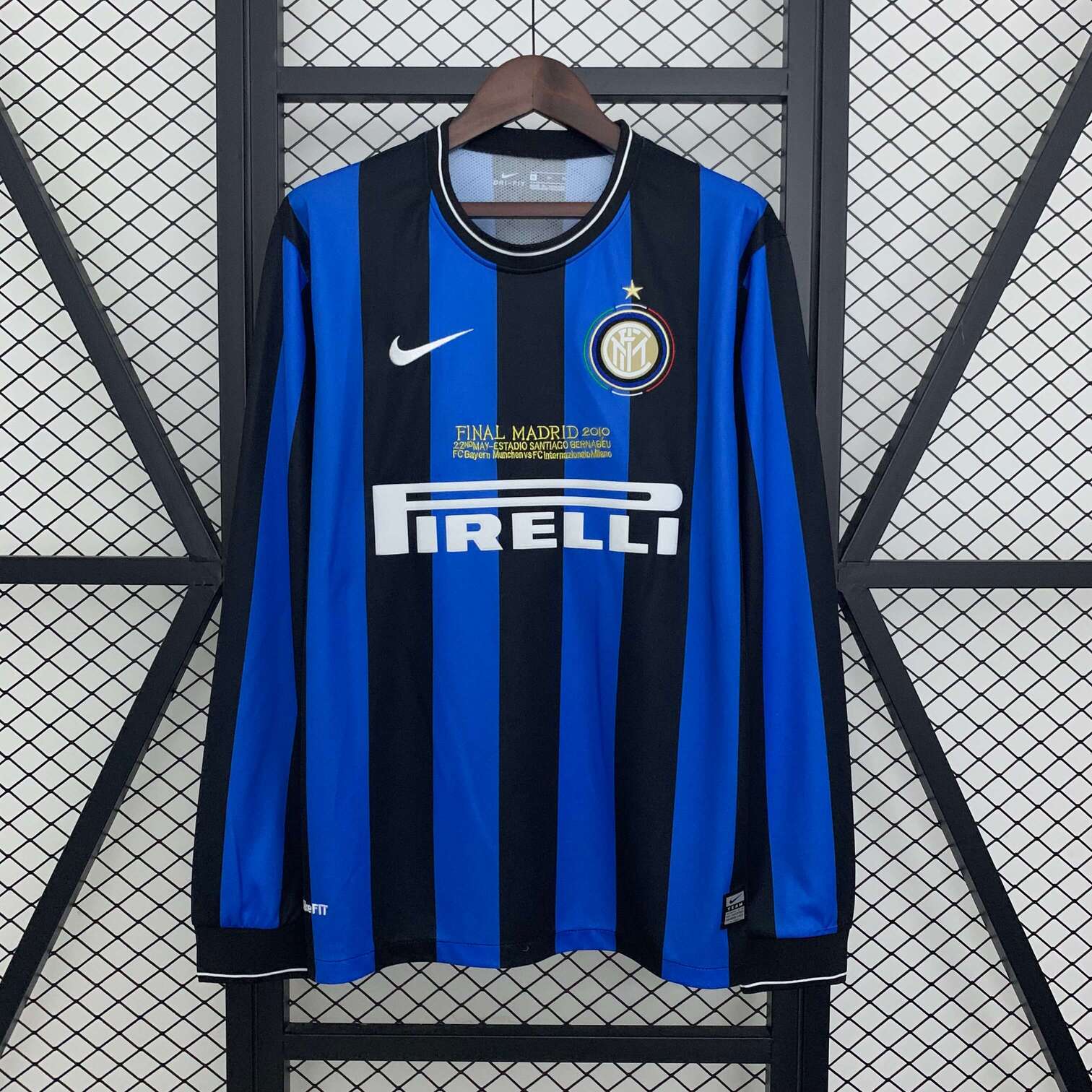 Inter Milan 2009/2010 Home Kit (UCL Final) – Long Sleeves