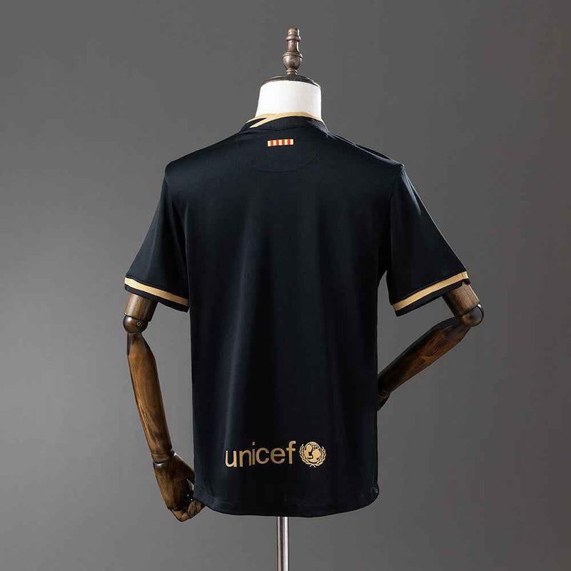 Barcelona away 20/21