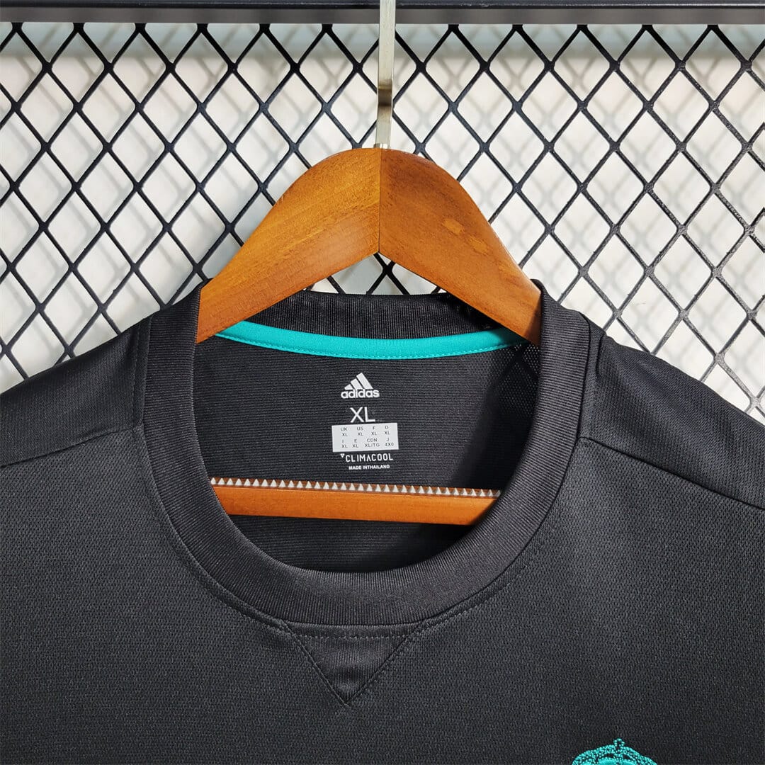 Real Madrid 2017/2018 away – long sleeves